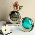 Vase en verre soufflé à la main