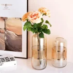Vase en verre élégant et minimaliste
