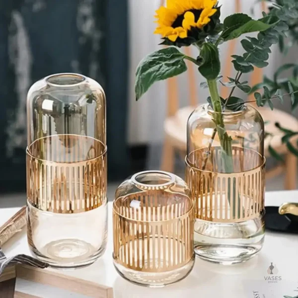 Vase décoratif en verre transparent