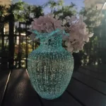 Vase élégant en verre clair