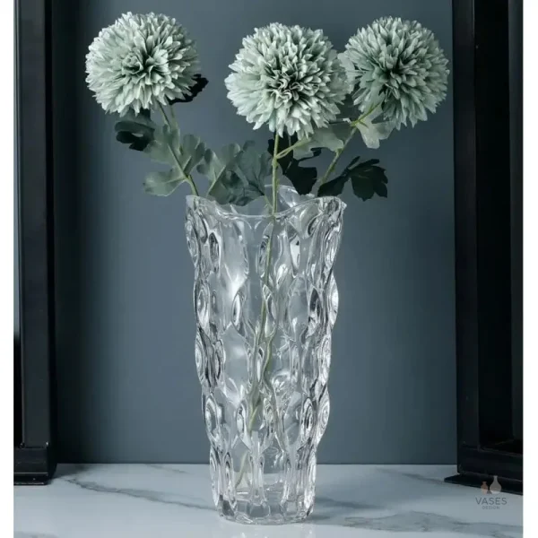Vase en verre vintage avec courbes
