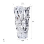 Vase en verre transparent raffiné