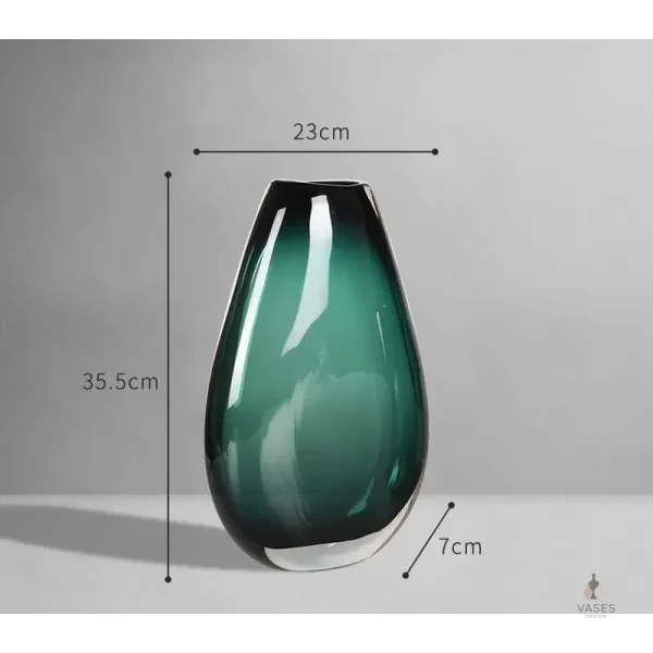 Vase en verre vert pour arrangements floraux