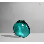 Vase en verre translucide vert
