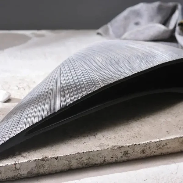 Vase éventail en verre soufflé pour un look unique