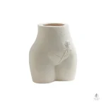 Vase contemporain en forme de corps de femme