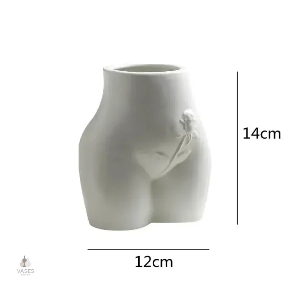 Vase fessier en céramique pour un intérieur tendance