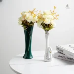 Vase en verre transparent pour arrangements floraux