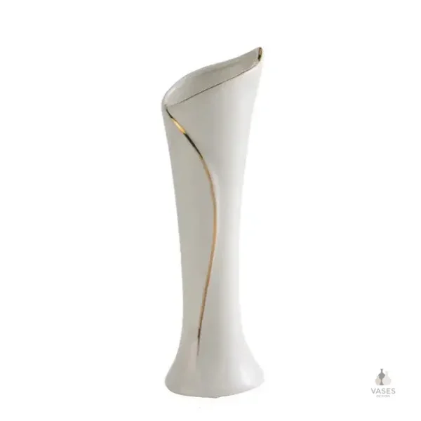 Vase coloré pour mettre en valeur vos fleurs