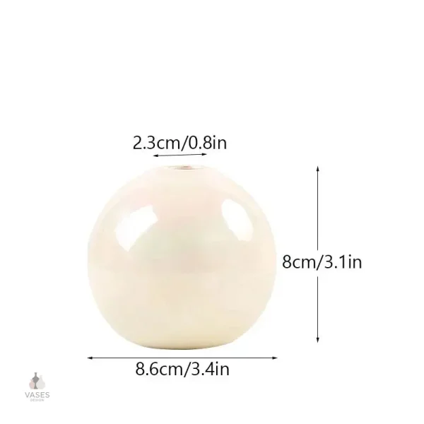 Vase boule minimaliste pour un look épuré