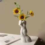 Vase homme avec design moderne et épuré