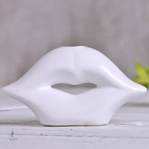 Vase en céramique au design original et moderne