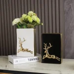 Vase élégant avec design livre et cerf