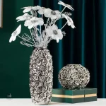 Vase haut de gamme avec finition brillante et moderne