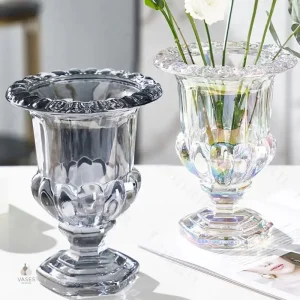 Vase médicis en verre, accessoire de décoration intemporel