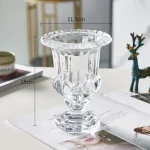 Vase médicis en verre avec une finition lisse et brillante