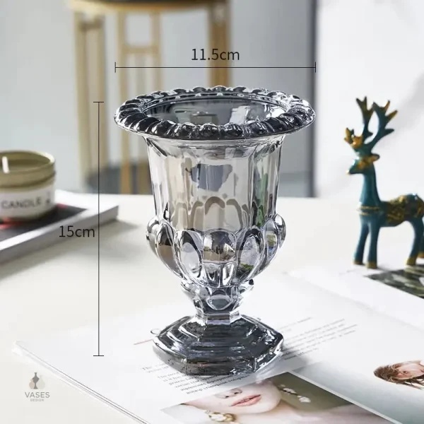Vase décoratif médicis en verre, pièce essentielle pour la maison