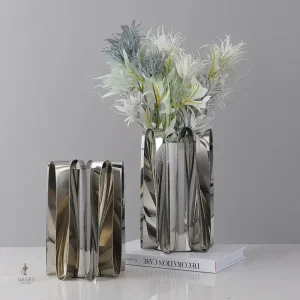 Vase métal contemporain, parfait pour un style minimaliste