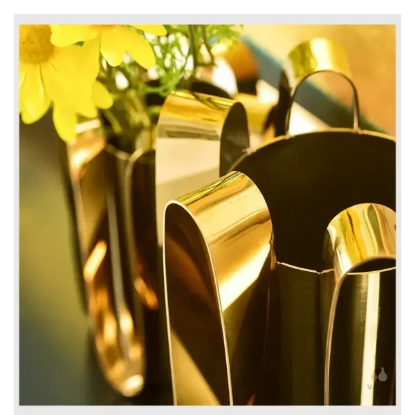Vase en métal, accessoire chic pour embellir votre intérieur