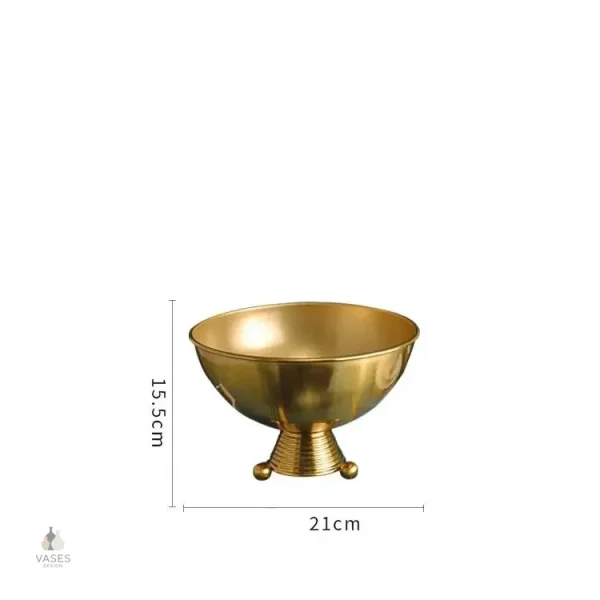 Vase en métal doré, ajout sophistiqué à votre décor