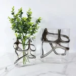 Vase design en verre pour intérieur moderne