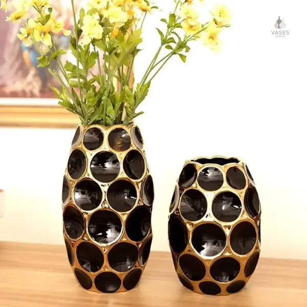 Vase noir doré élégant et moderne