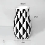 Vase noir et blanc, accessoire de maison stylé
