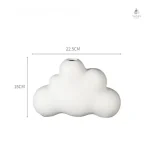 Vase nuage léger, harmonie entre forme et espace
