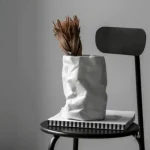 Vase pas cher avec une touche artistique