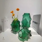 Vase en verre avec formes innovantes