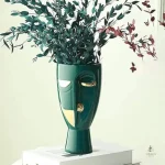 Vase avec motif visage unique et contemporain