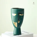 Vase visage design, accessoire tendance pour intérieur
