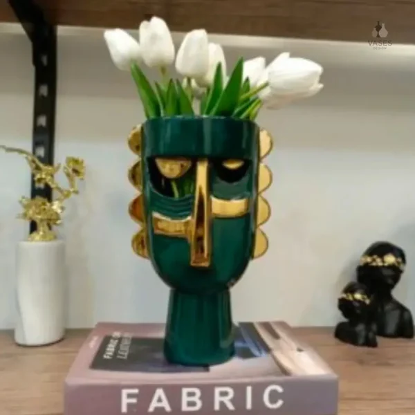 Vase original avec visage, parfait pour fleurs séchées