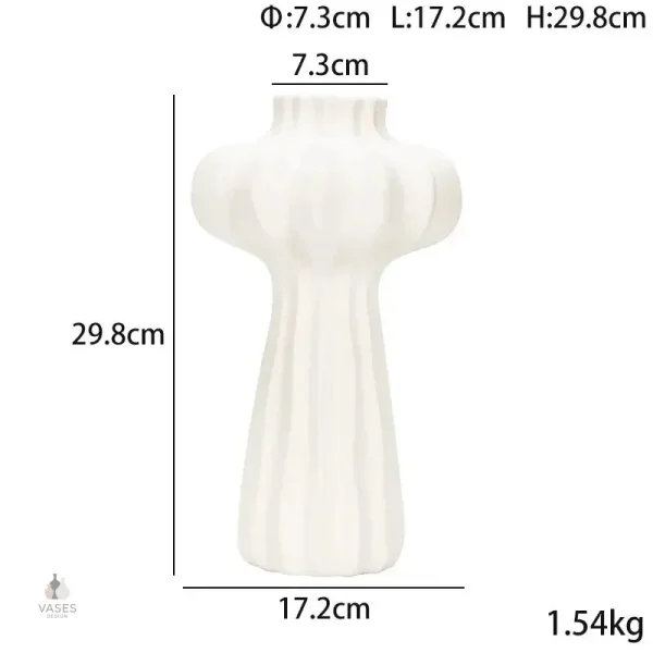 Vase fonctionnel pour exposer des fleurs
