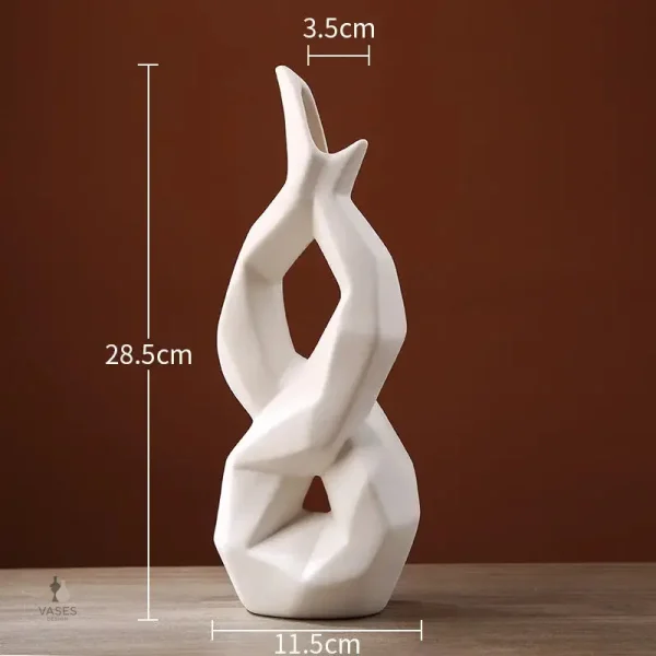 Vase design pour une touche naturelle avec pampas