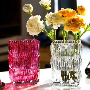 Vase rectangulaire en verre transparent élégant