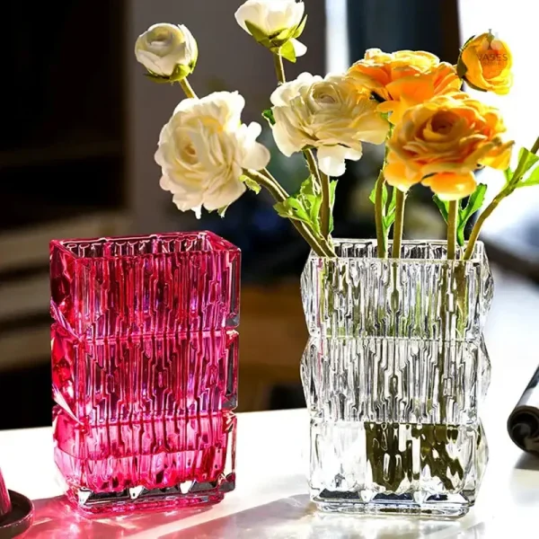 Vase rectangulaire en verre transparent élégant