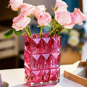 Vase en verre de forme rectangulaire moderne