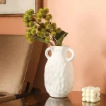 Vase décoratif de style ancien pour embellir votre maison