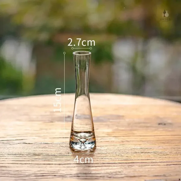 Vase en verre transparent pour un look délicat