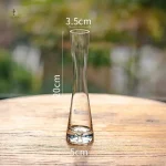 Vase soliflore idéal pour une petite fleur