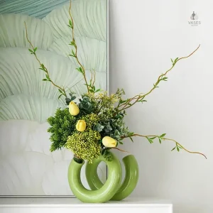 Vase moderne avec motif en spirale