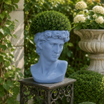 Vase décoratif évoquant la mythologie grecque