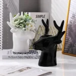 Vase tête de cerf décoratif en céramique
