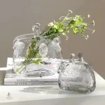 Élément décoratif en verre clair