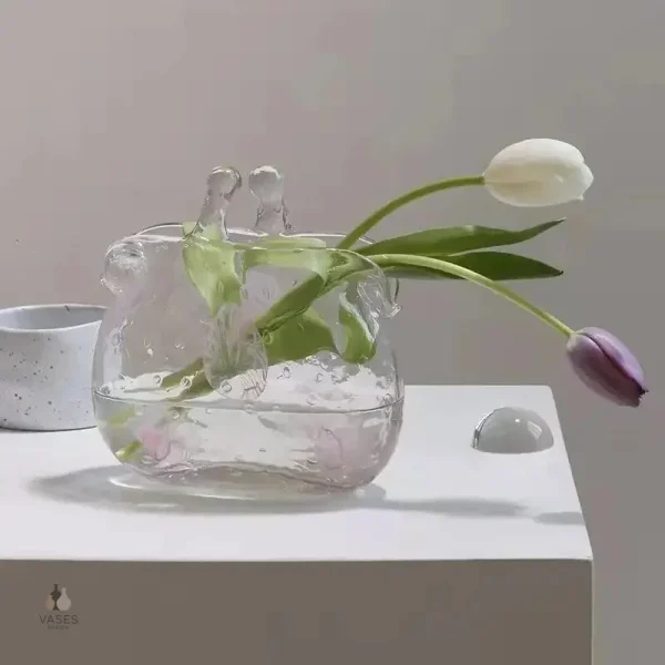Vase transparent pour intérieur stylé