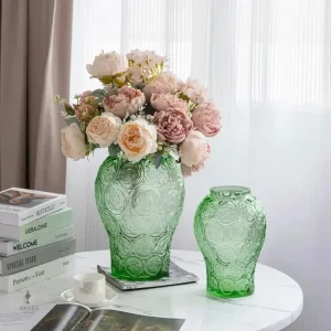 Vase transparent vert élégant pour décoration intérieure
