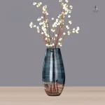 Vase en verre coloré bleu