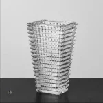 Vase décoratif en verre avec nuances éclatantes