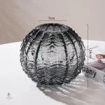 Vase en verre noir, design chic